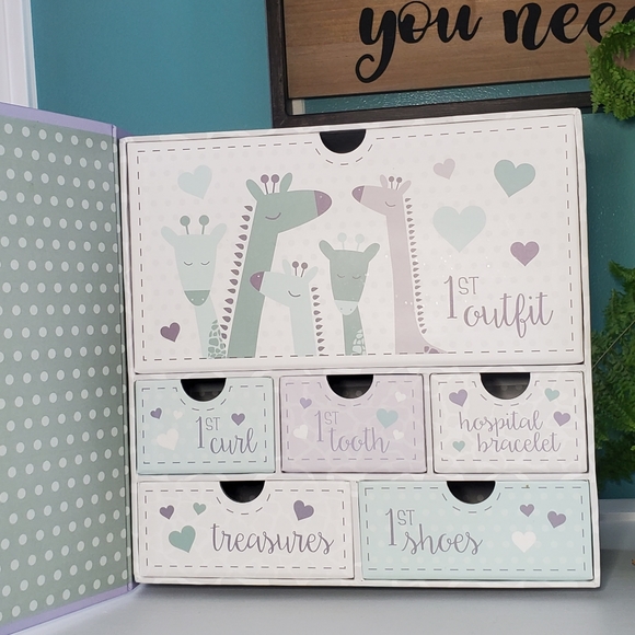 Baby's First Keepsake Box - Picture 2 of 4